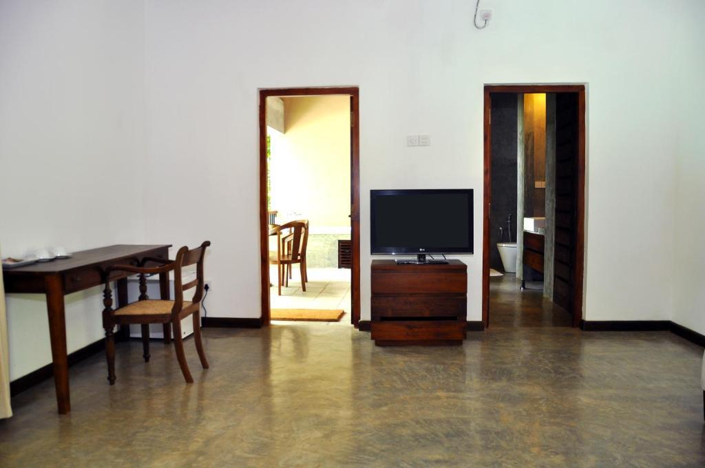 Roman Lake Ayurveda Boutique Resort - Level 1 Certified アフンガラ 部屋 写真