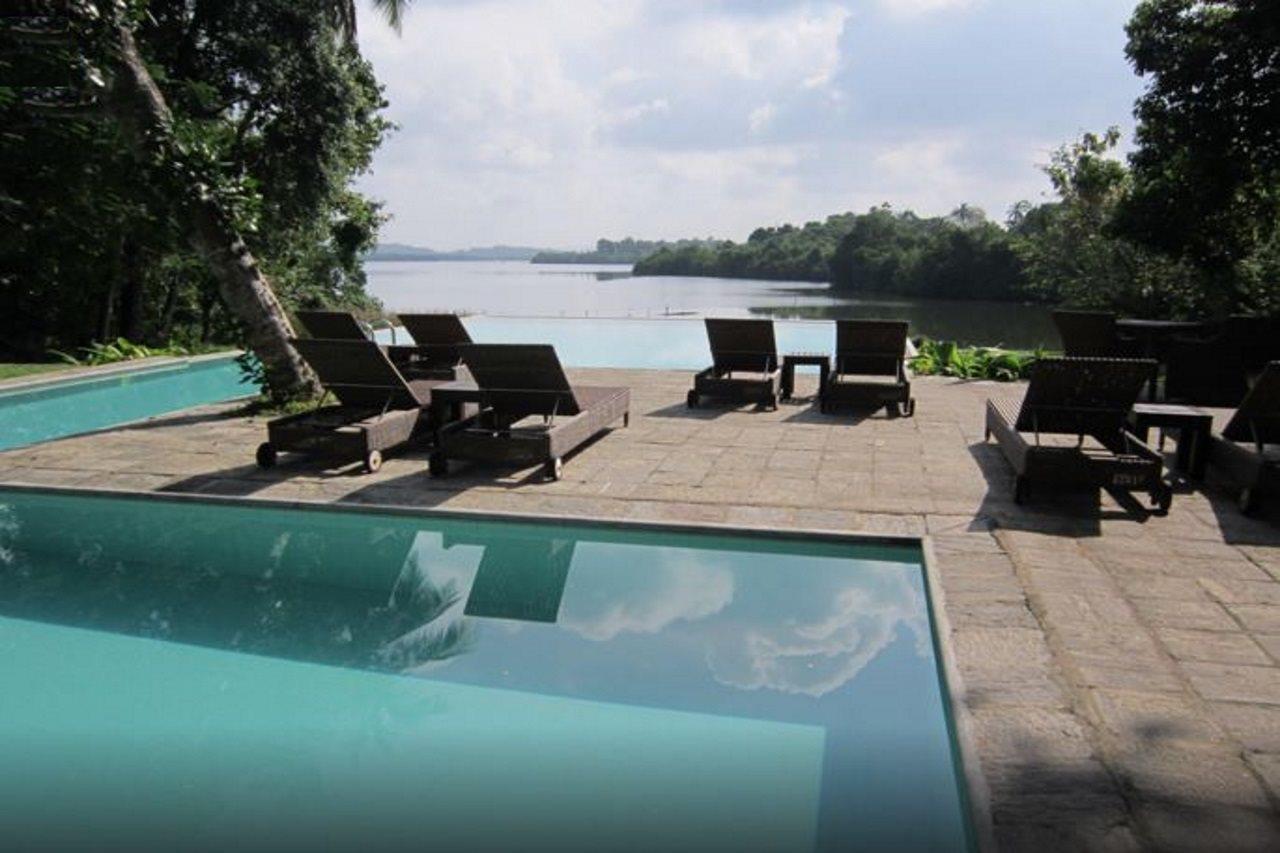 Roman Lake Ayurveda Boutique Resort - Level 1 Certified アフンガラ エクステリア 写真