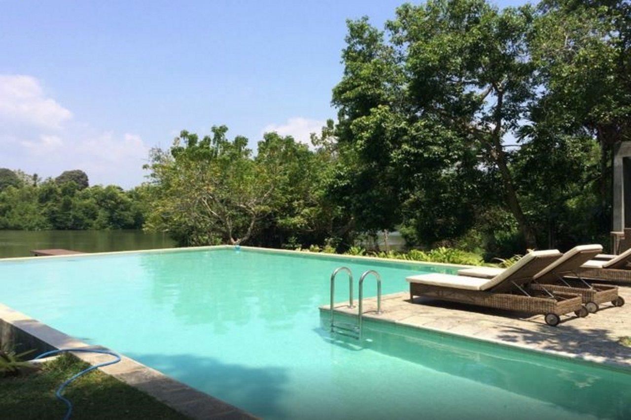 Roman Lake Ayurveda Boutique Resort - Level 1 Certified アフンガラ エクステリア 写真