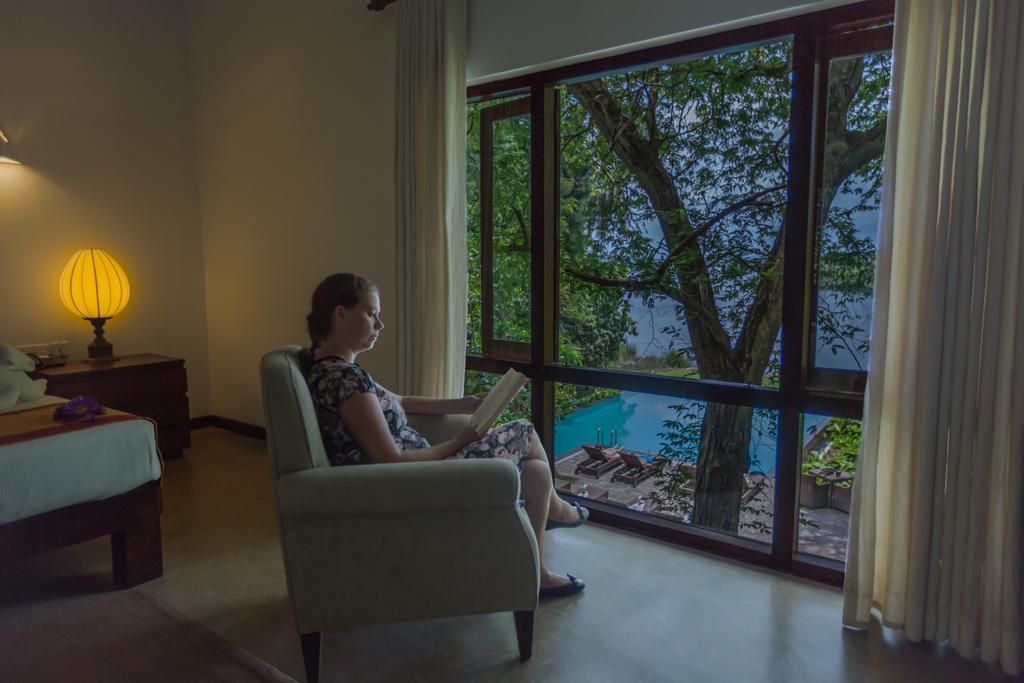 Roman Lake Ayurveda Boutique Resort - Level 1 Certified アフンガラ エクステリア 写真