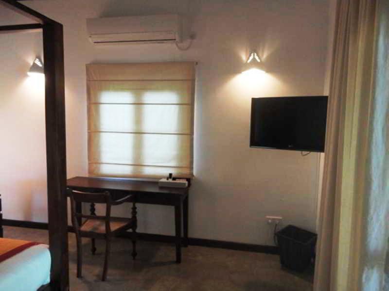 Roman Lake Ayurveda Boutique Resort - Level 1 Certified アフンガラ エクステリア 写真