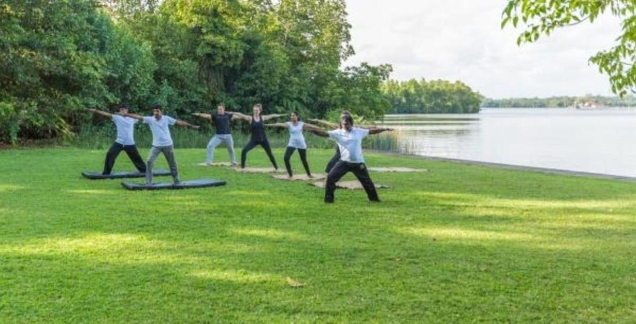 Roman Lake Ayurveda Boutique Resort - Level 1 Certified アフンガラ エクステリア 写真
